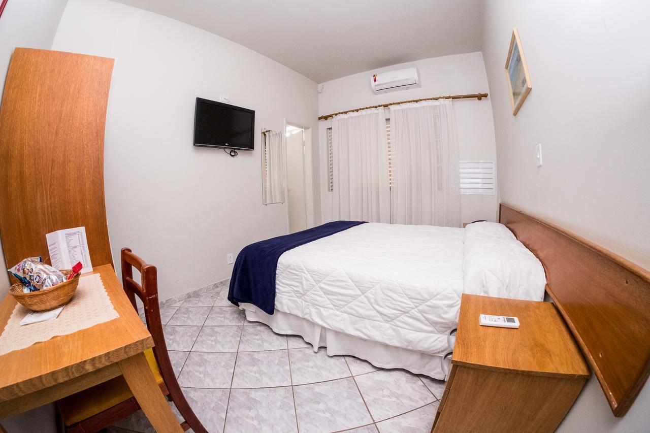 Santa Rosa Hotel Асис Экстерьер фото
